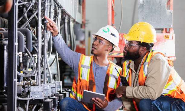 Best Local Electrician Companies  in Kaukauna, WI